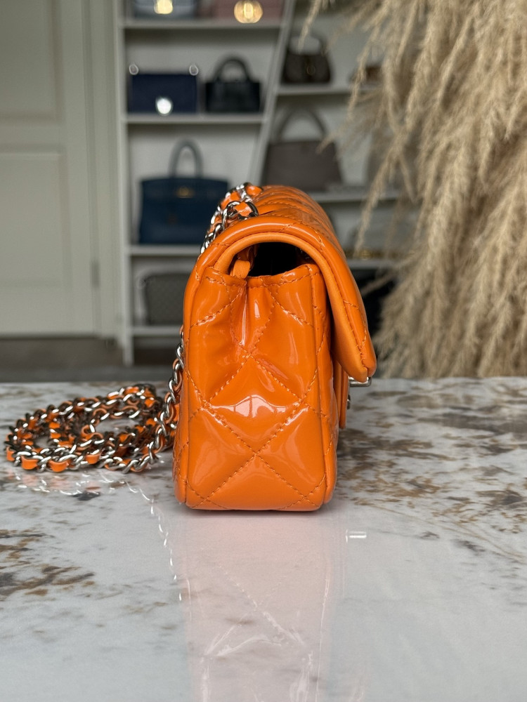 Сумка Chanel Classic Extra Mini