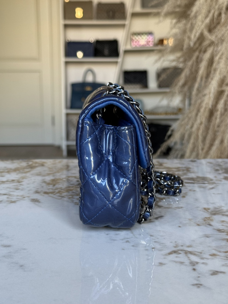 Сумка Chanel Classic Extra Mini