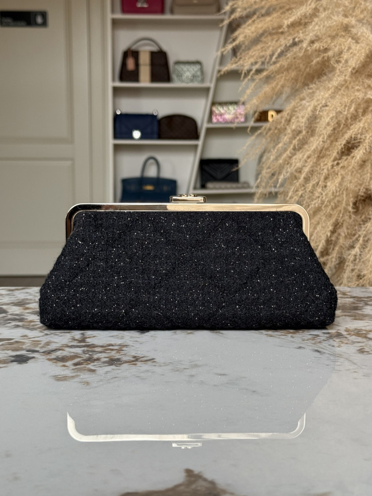 Клатч Chanel из твида