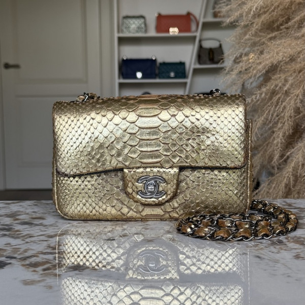 Сумка Chanel Classic Mini Python