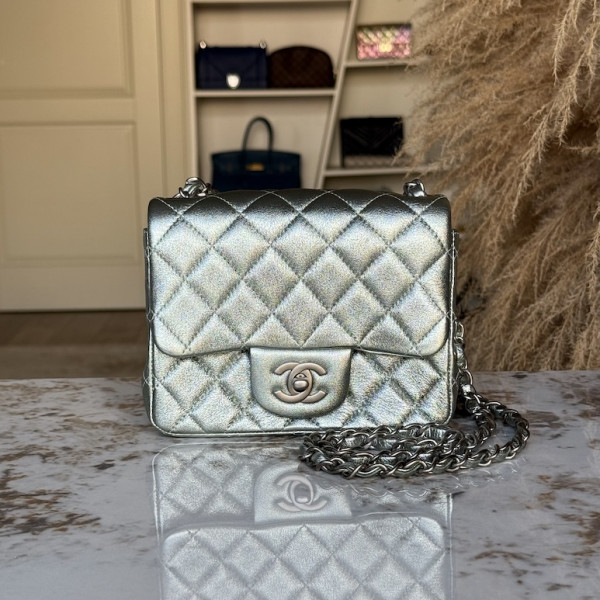 Сумка Chanel Classic Mini